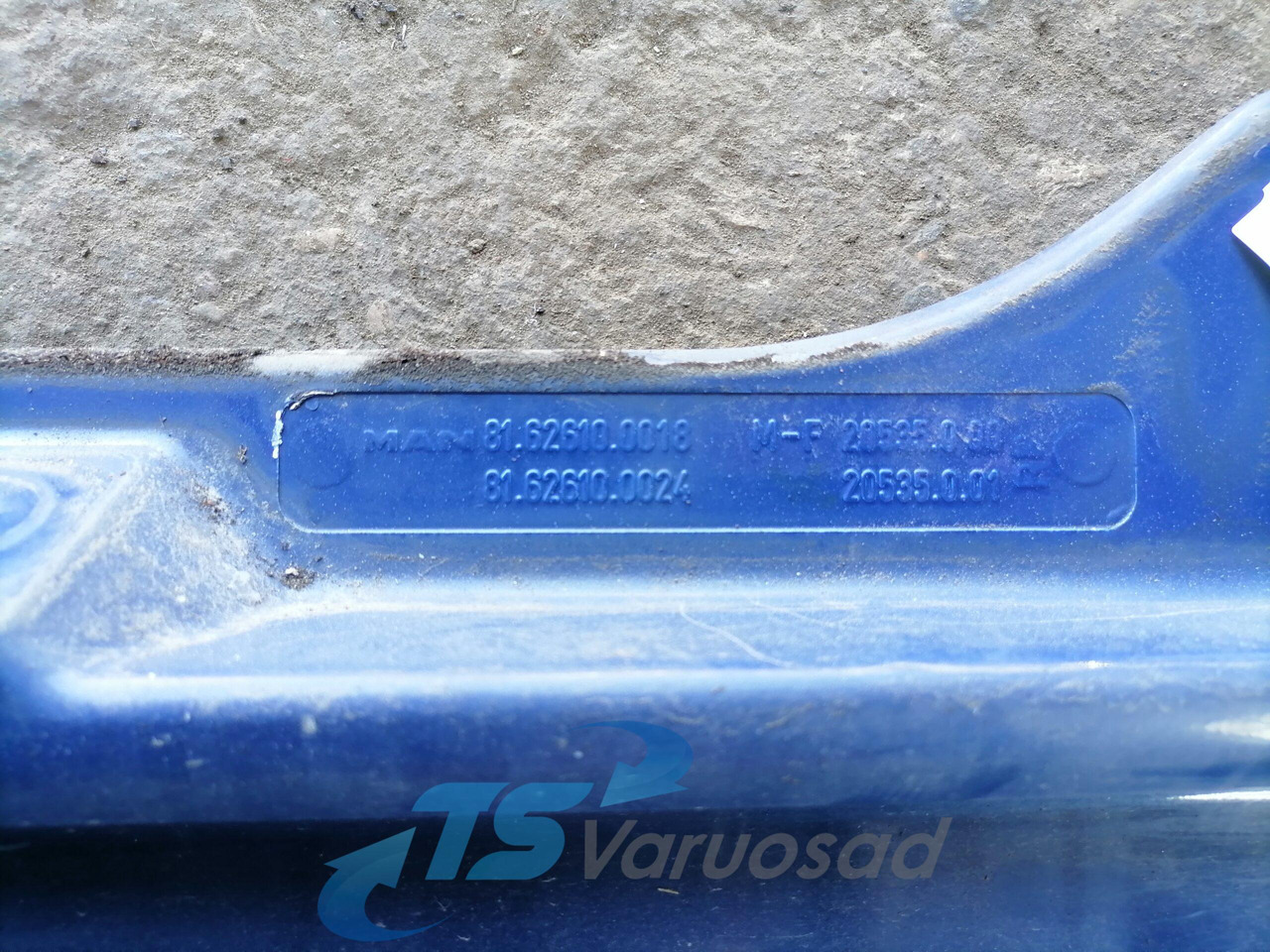 MAN Ukse pikendus, parem 81626100018 - Vrata in deli za Tovornjak: slika 2 MAN Ukse pikendus, parem 81626100018 - Vrata in deli za Tovornjak: slika 2