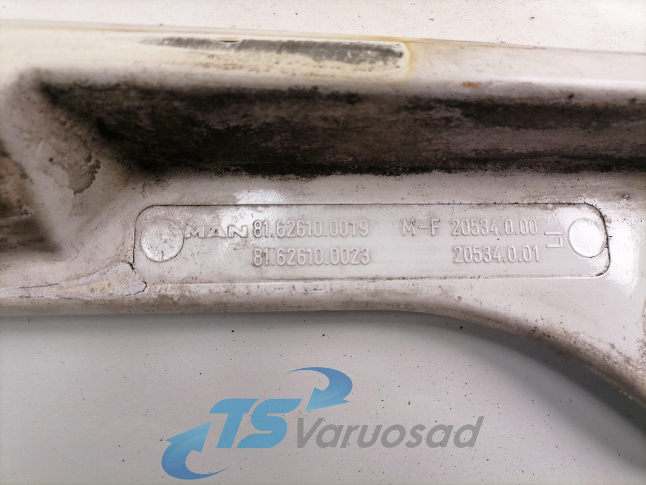 MAN Ukse pikendus, vasak 81626100019 - Vrata in deli za Tovornjak: slika 3 MAN Ukse pikendus, vasak 81626100019 - Vrata in deli za Tovornjak: slika 3