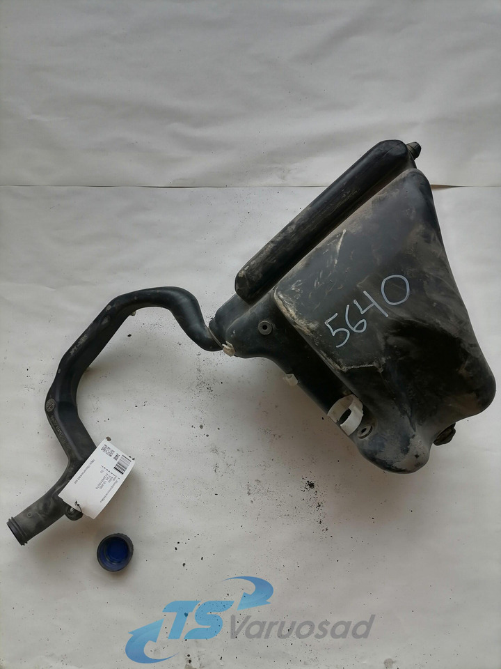 MAN Windscreen washer fluid tank 81264810079 - Brisalec za Tovornjak: slika 3 MAN Windscreen washer fluid tank 81264810079 - Brisalec za Tovornjak: slika 3