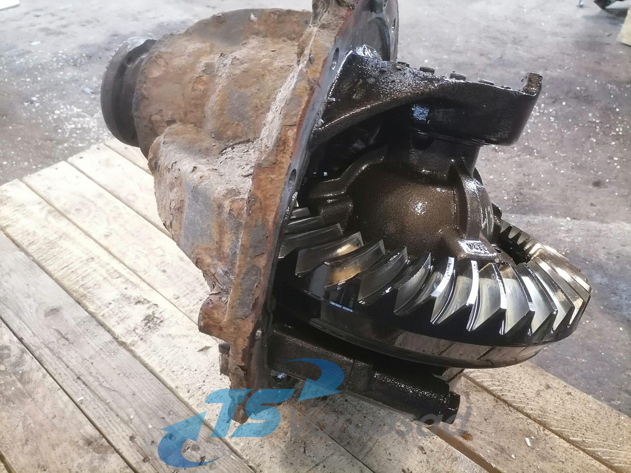 MB Axel gear A0003504303 - Bočni reduktor za Tovornjak: slika 1 MB Axel gear A0003504303 - Bočni reduktor za Tovornjak: slika 1