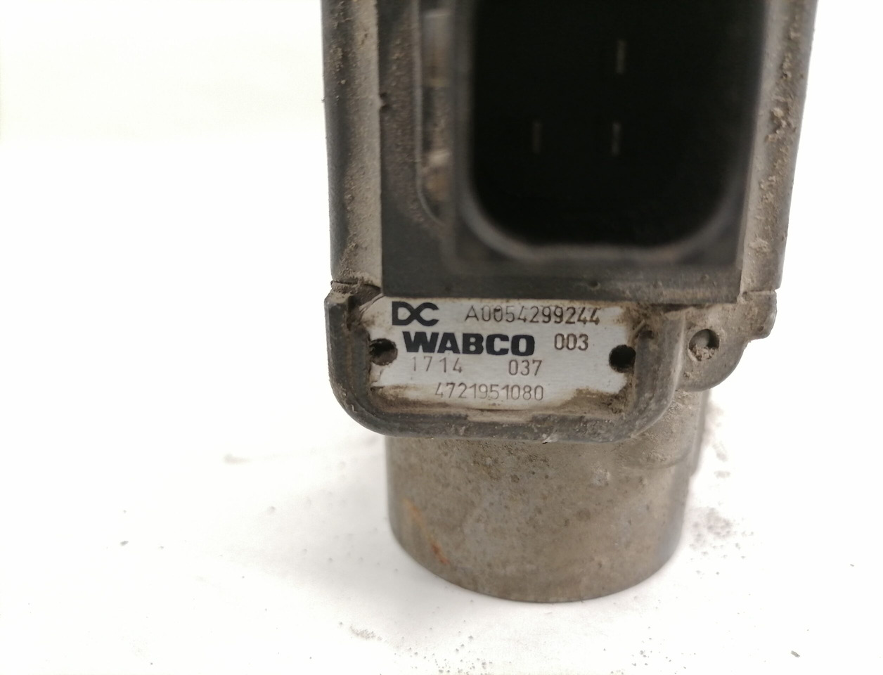 Mercedes-Benz ABS brake valve A0054299244 - Zavorni ventil za Tovornjak: slika 3 Mercedes-Benz ABS brake valve A0054299244 - Zavorni ventil za Tovornjak: slika 3