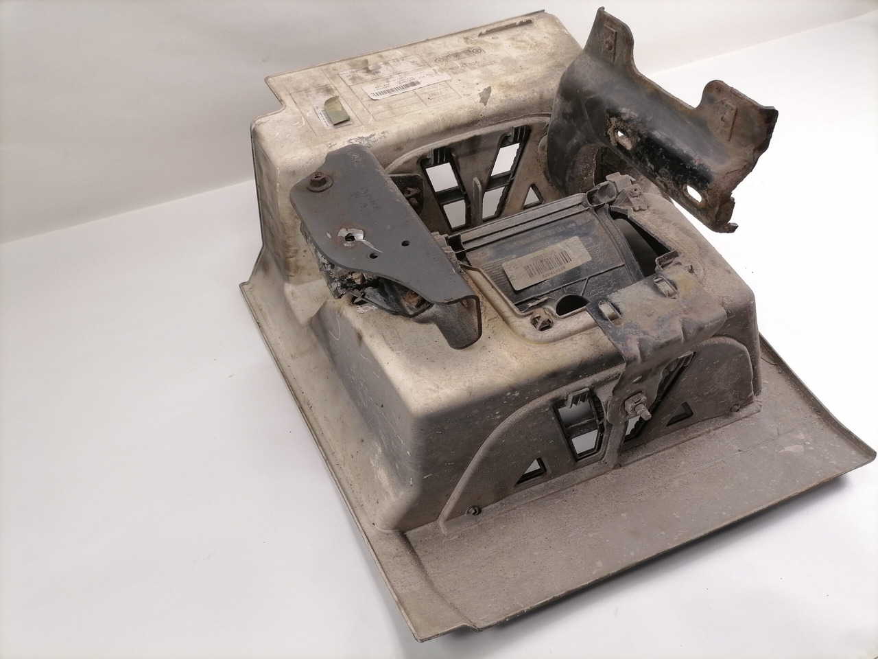 Mercedes-Benz Boarding step unit A9606662103 - Vstopni prag za Tovornjak: slika 4 Mercedes-Benz Boarding step unit A9606662103 - Vstopni prag za Tovornjak: slika 4