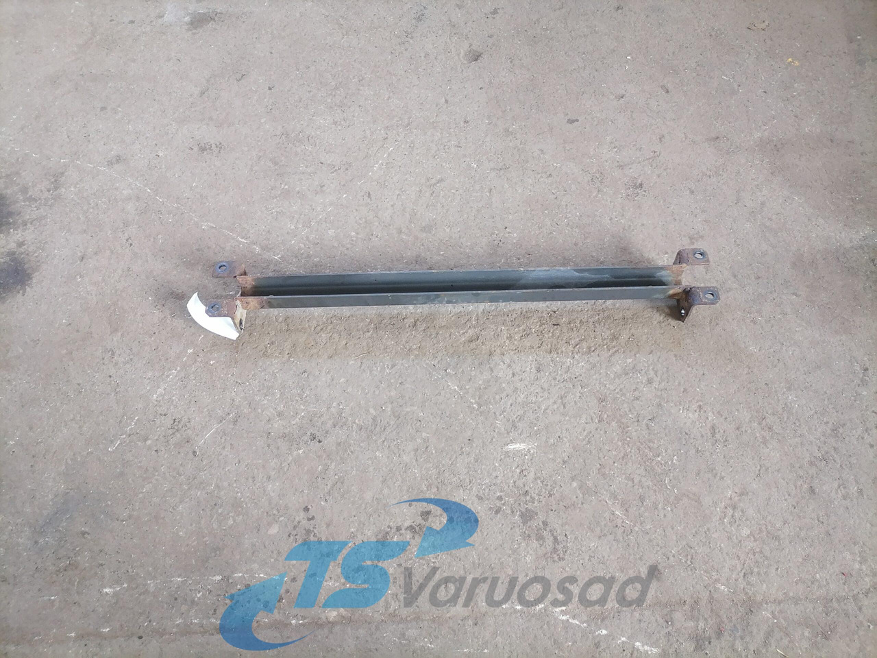 Mercedes-Benz Front bumper carrier A9413101722 - Odbijač za Tovornjak: slika 2 Mercedes-Benz Front bumper carrier A9413101722 - Odbijač za Tovornjak: slika 2