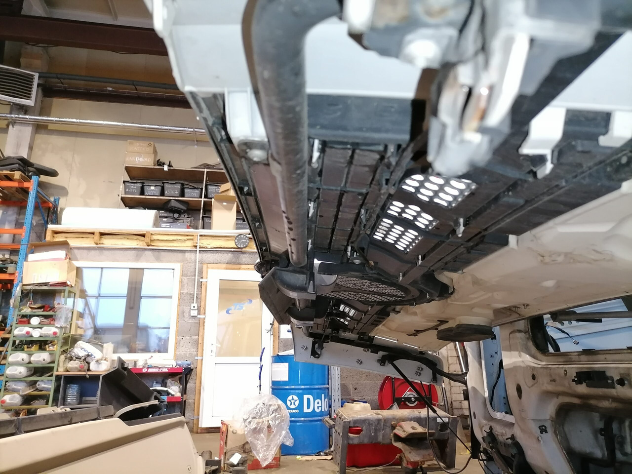 Mercedes-Benz Iluvõre A9607500409 - Rešetka za Tovornjak: slika 5 Mercedes-Benz Iluvõre A9607500409 - Rešetka za Tovornjak: slika 5