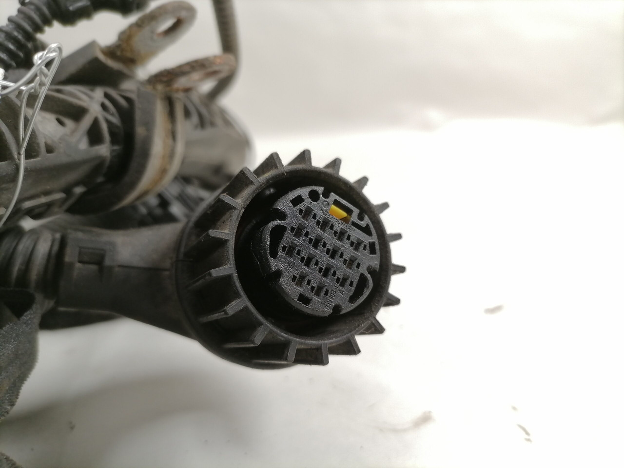 Mercedes-Benz Mootori juhtmestik A4711504320 - ECU za Tovornjak: slika 3 Mercedes-Benz Mootori juhtmestik A4711504320 - ECU za Tovornjak: slika 3