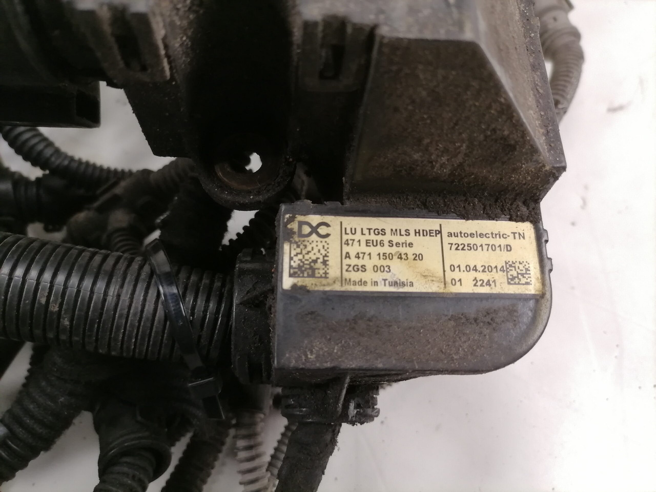 Mercedes-Benz Mootori juhtmestik A4711504320 - ECU za Tovornjak: slika 5 Mercedes-Benz Mootori juhtmestik A4711504320 - ECU za Tovornjak: slika 5