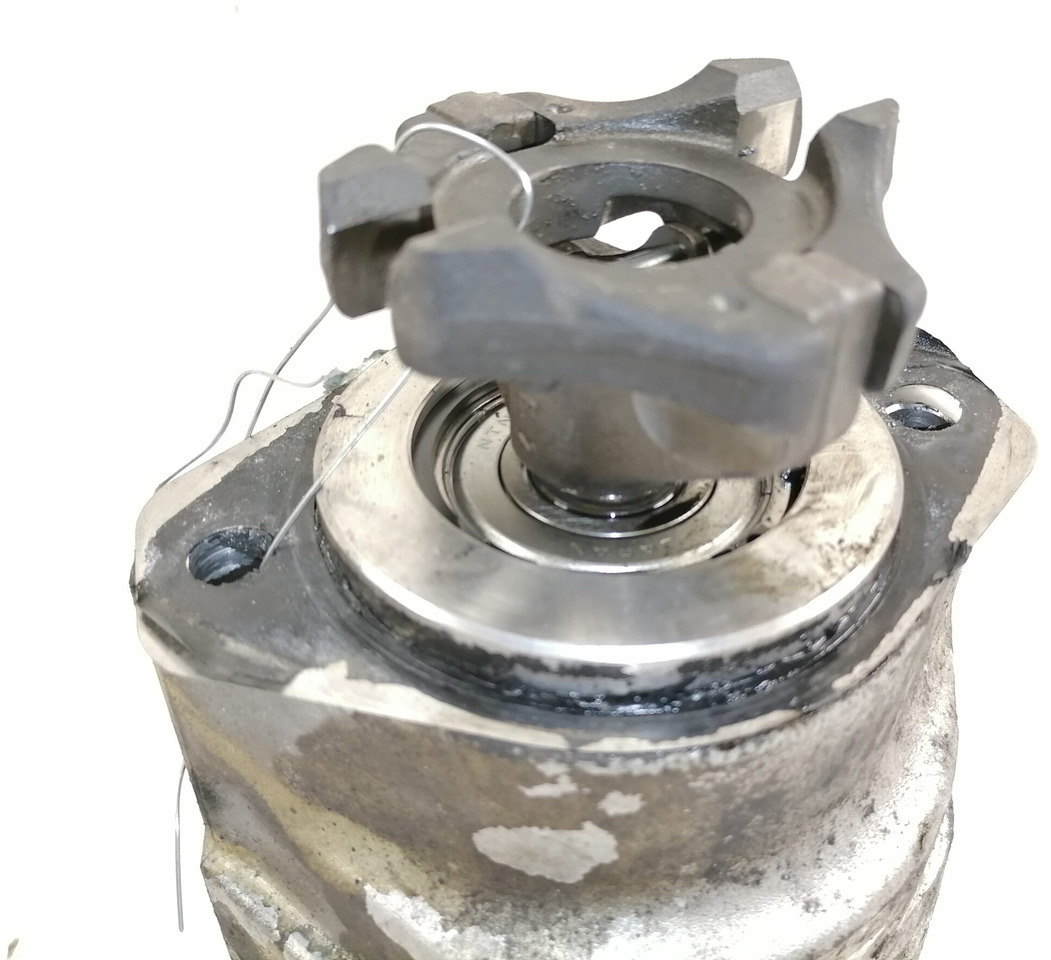 Mercedes-Benz Steering hydraulic pump A9604600280 - Krmilna črpalka za Tovornjak: slika 2 Mercedes-Benz Steering hydraulic pump A9604600280 - Krmilna črpalka za Tovornjak: slika 2