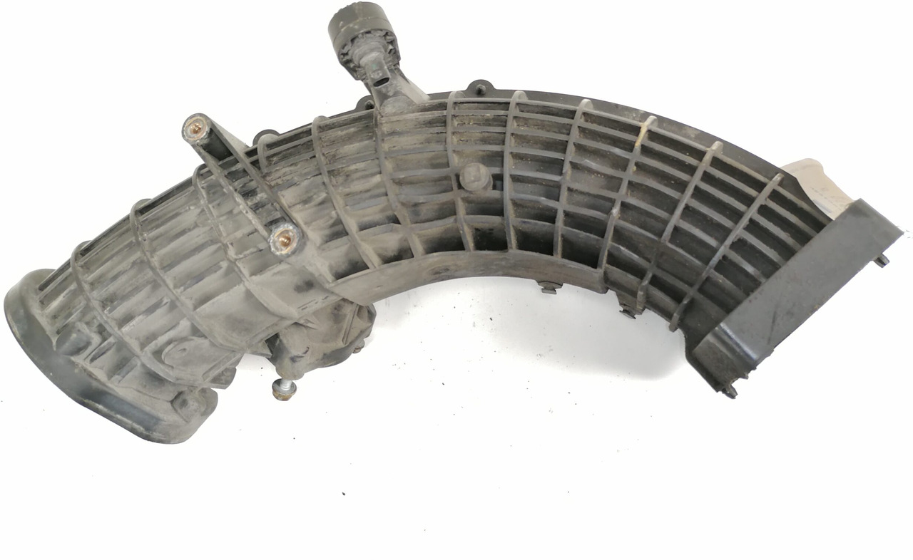 Mercedes-Benz intercooler pipe A4710902137 - Vmesni hladilnik za Tovornjak: slika 3 Mercedes-Benz intercooler pipe A4710902137 - Vmesni hladilnik za Tovornjak: slika 3