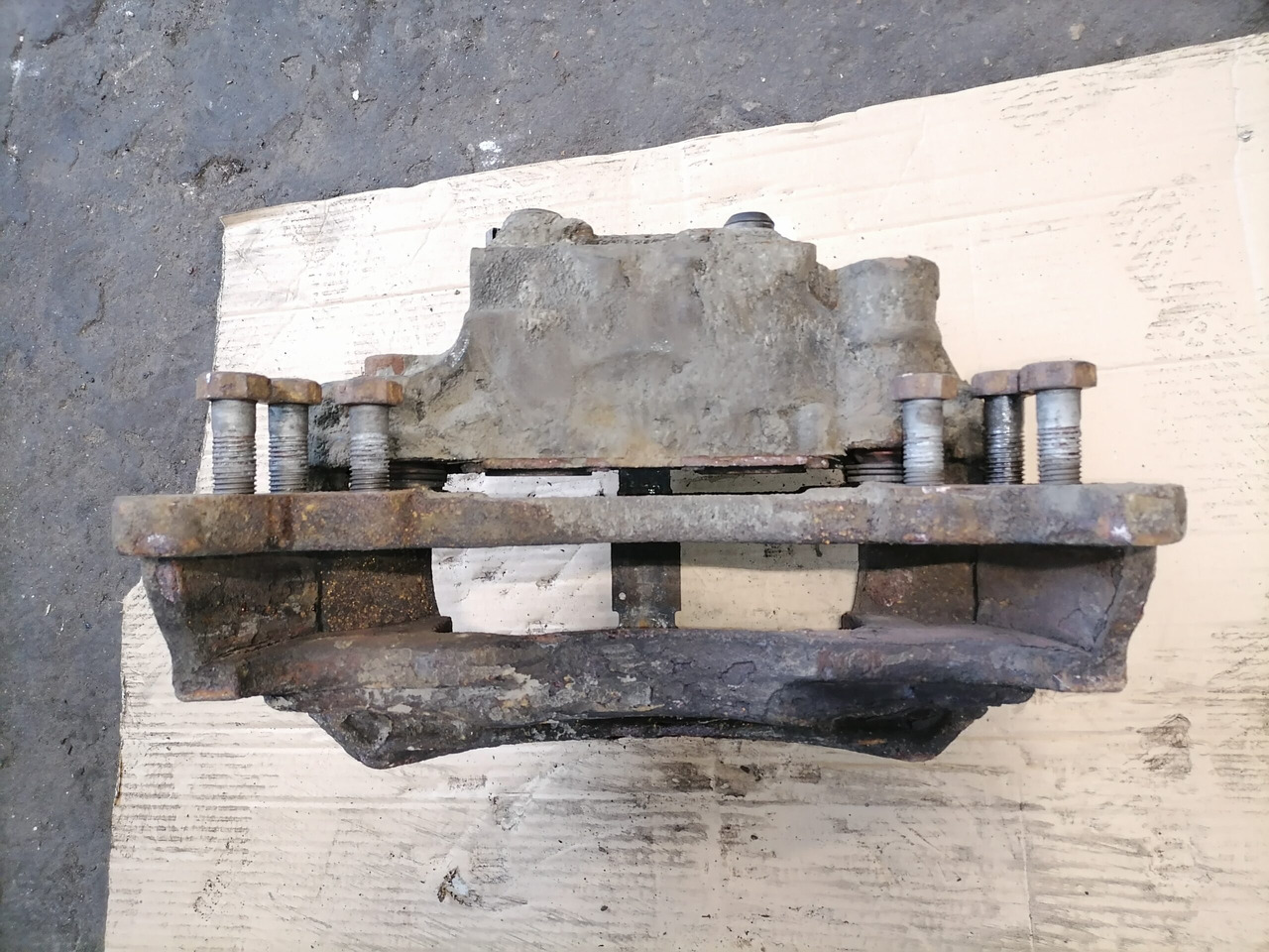 Scania Brake caliper 1744250 - Zavorni deli za Tovornjak: slika 5 Scania Brake caliper 1744250 - Zavorni deli za Tovornjak: slika 5
