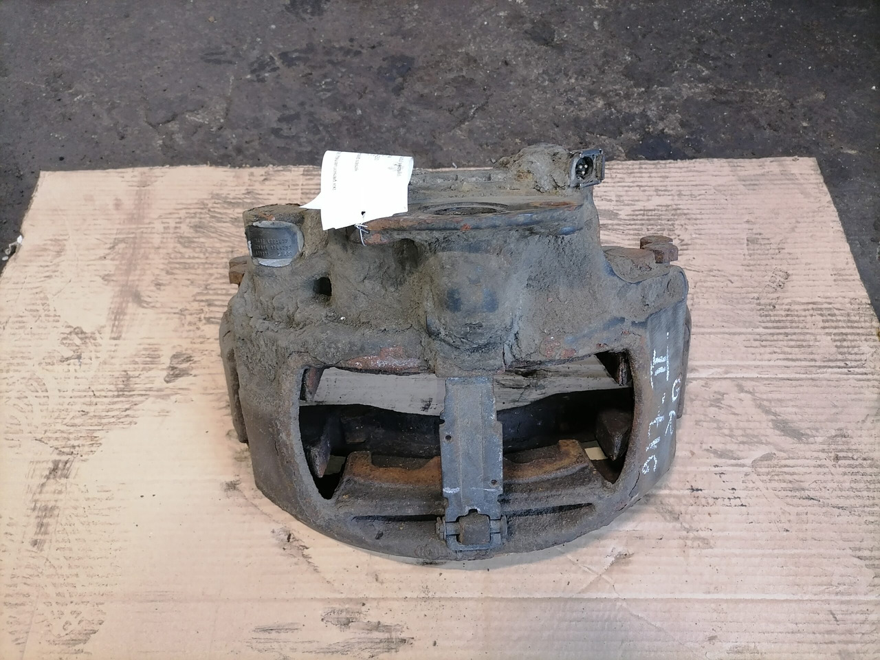 Scania Brake caliper 1744250 - Zavorni deli za Tovornjak: slika 3 Scania Brake caliper 1744250 - Zavorni deli za Tovornjak: slika 3