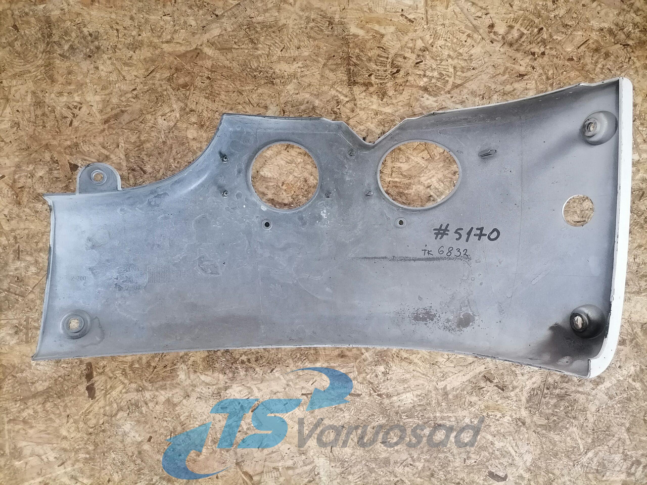 Scania Bumper cover 1853194 - Vogal odbijača za Tovornjak: slika 4 Scania Bumper cover 1853194 - Vogal odbijača za Tovornjak: slika 4