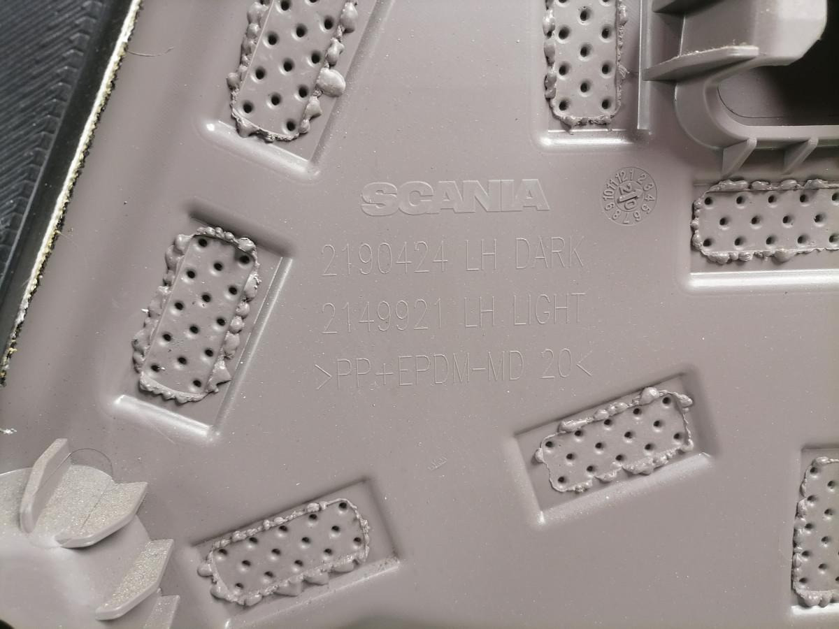 Scania Door trim panel 2795125 - Vrata in deli za Tovornjak: slika 3 Scania Door trim panel 2795125 - Vrata in deli za Tovornjak: slika 3