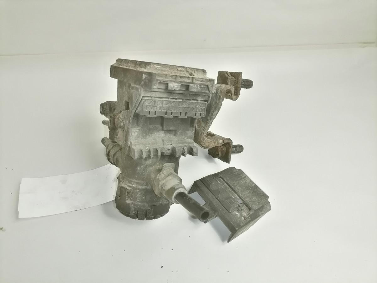 Scania EBS brake valve 1754939 - Zavorni ventil za Tovornjak: slika 2 Scania EBS brake valve 1754939 - Zavorni ventil za Tovornjak: slika 2