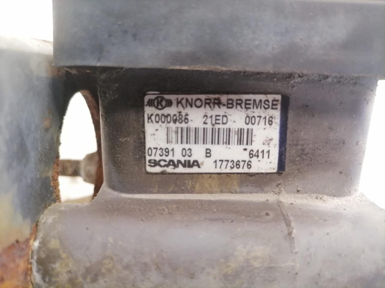 Scania EBS brake valve 1773676 - Zavorni ventil za Tovornjak: slika 2 Scania EBS brake valve 1773676 - Zavorni ventil za Tovornjak: slika 2