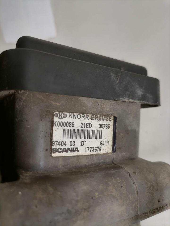 Scania EBS brake valve 1773676 - Zavorni ventil za Tovornjak: slika 3 Scania EBS brake valve 1773676 - Zavorni ventil za Tovornjak: slika 3