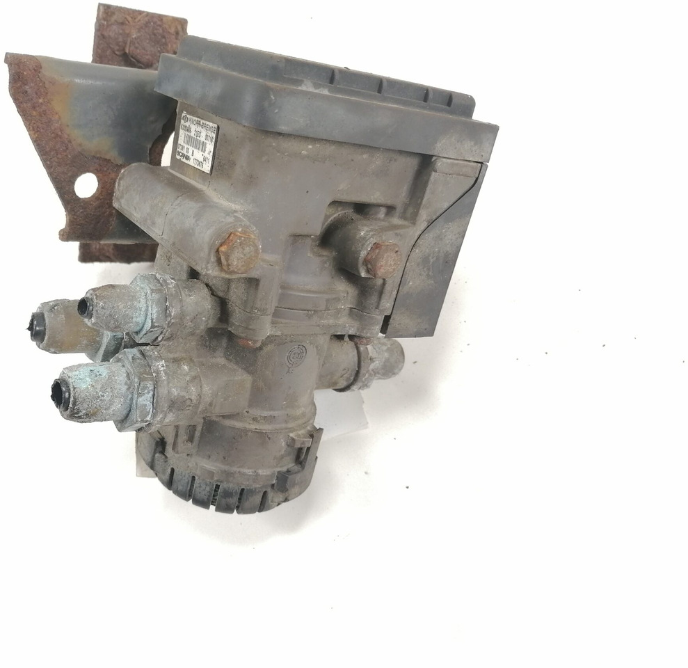 Scania EBS brake valve 1773676 - Zavorni ventil za Tovornjak: slika 1 Scania EBS brake valve 1773676 - Zavorni ventil za Tovornjak: slika 1