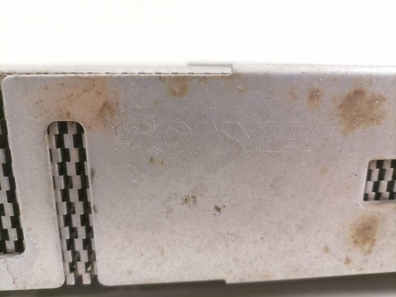 Scania EGR radiator 1785348 - EGR hladilnik za Tovornjak: slika 4 Scania EGR radiator 1785348 - EGR hladilnik za Tovornjak: slika 4