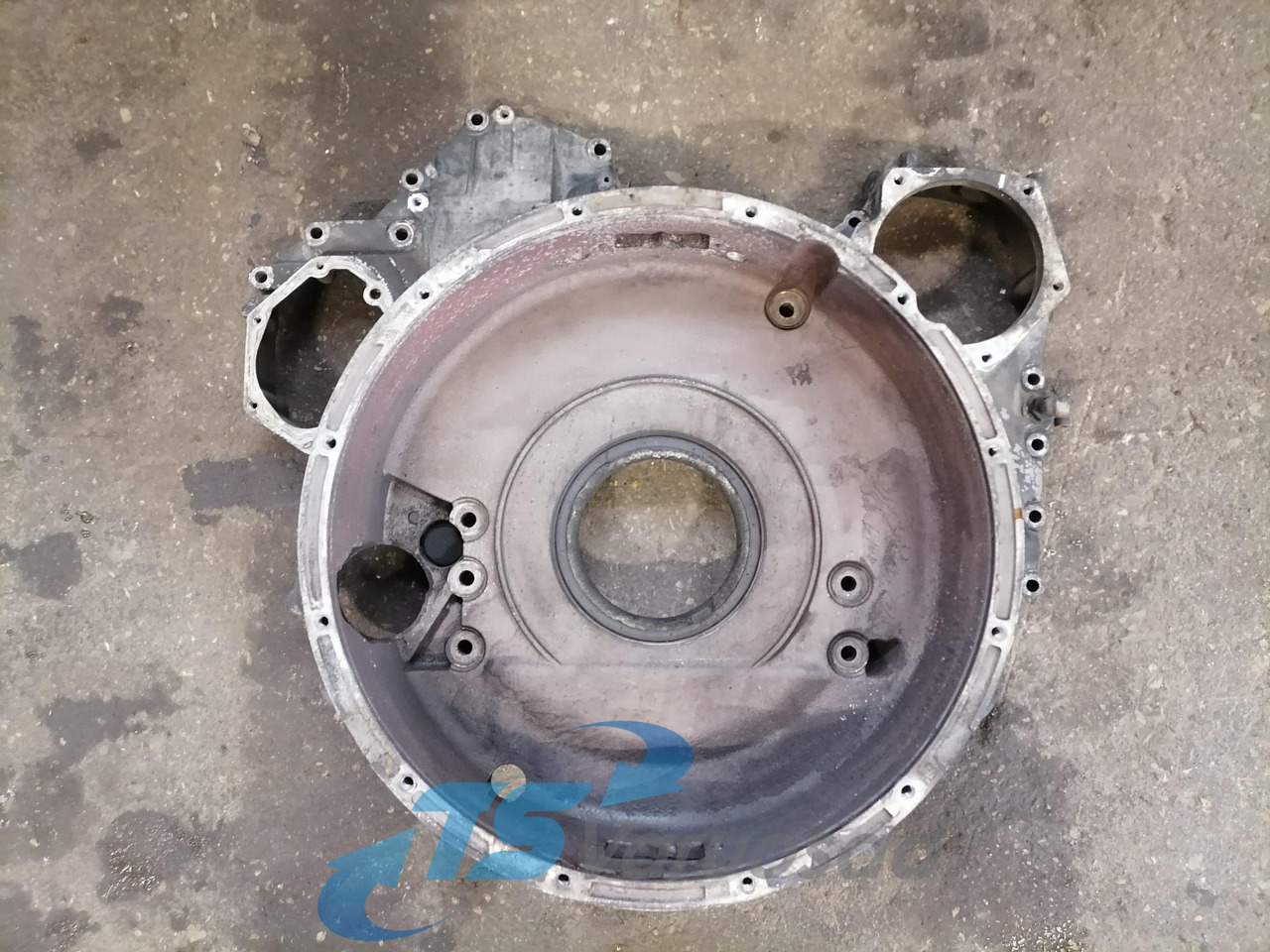 Scania Flywheel housing 1520268 - Vztrajnik za Tovornjak: slika 1 Scania Flywheel housing 1520268 - Vztrajnik za Tovornjak: slika 1
