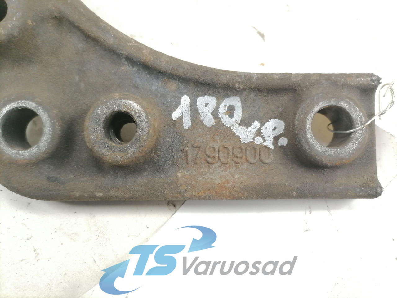 Scania Front bumper carrier 1790900 - Odbijač za Tovornjak: slika 2 Scania Front bumper carrier 1790900 - Odbijač za Tovornjak: slika 2