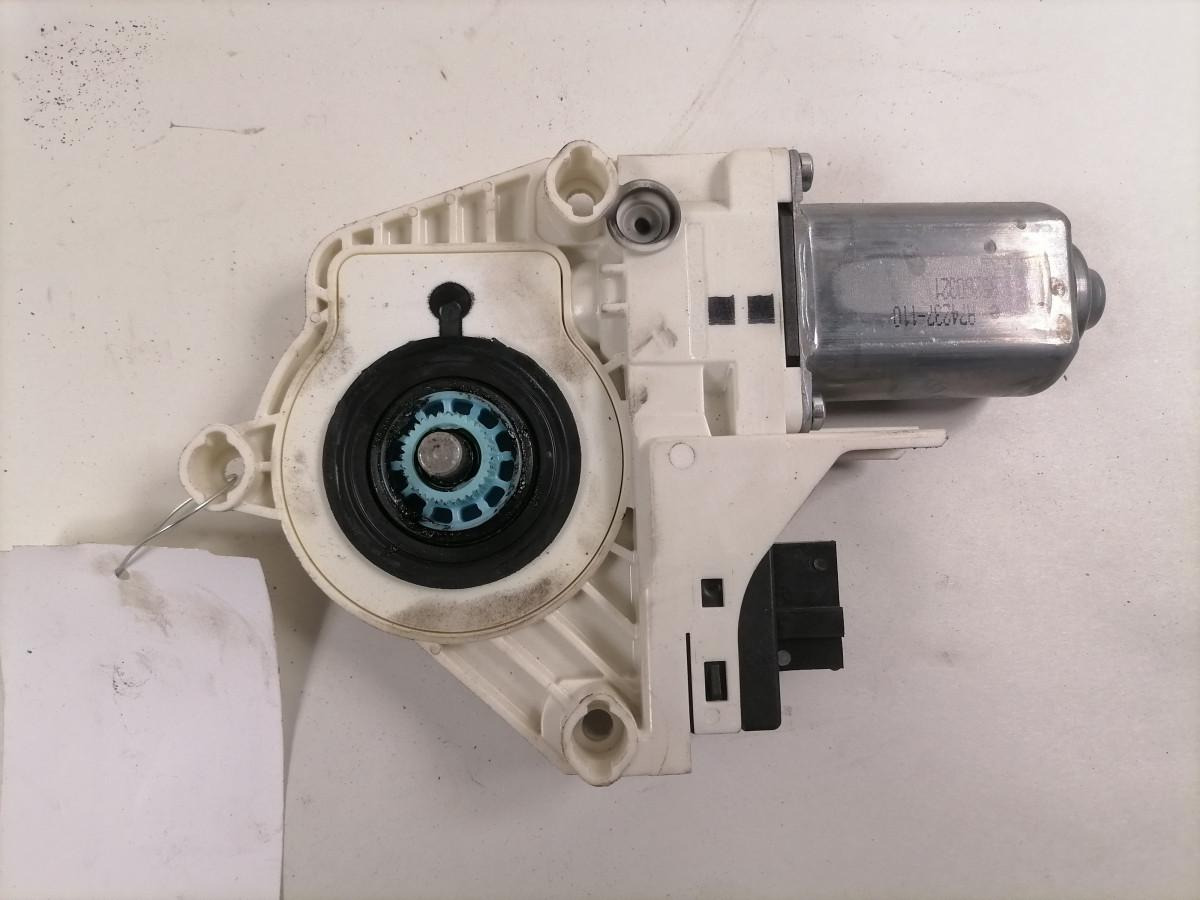 Scania Glass lift 2076264 - Okno in deli za Tovornjak: slika 3 Scania Glass lift 2076264 - Okno in deli za Tovornjak: slika 3