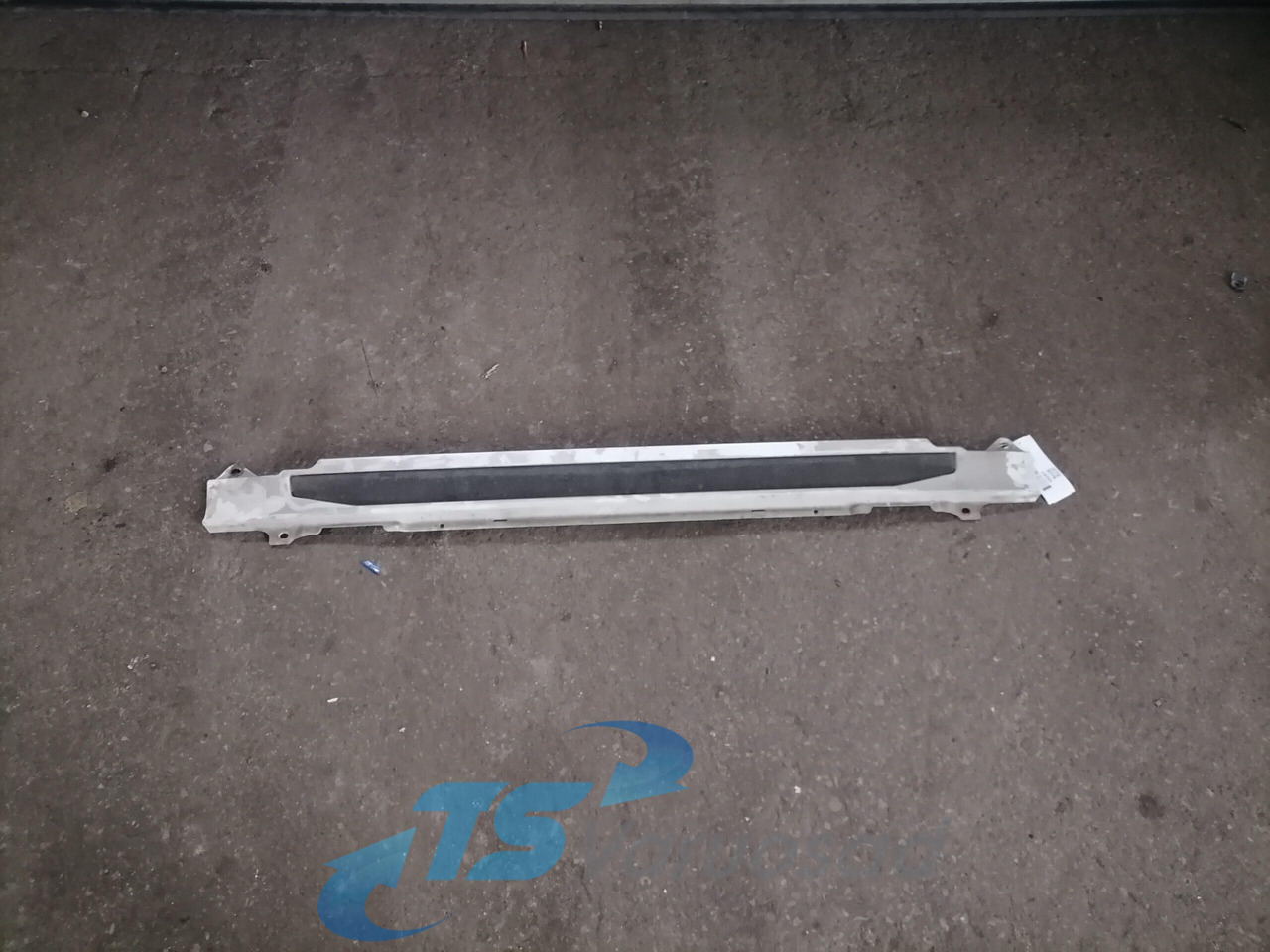 Scania Grille panel 1872160 - Rešetka za Tovornjak: slika 1 Scania Grille panel 1872160 - Rešetka za Tovornjak: slika 1