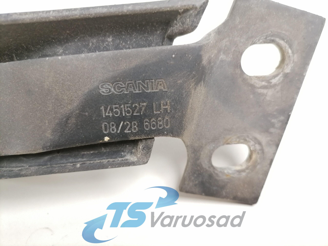 Scania Grille panel hinge 1451527 - Rešetka za Tovornjak: slika 4 Scania Grille panel hinge 1451527 - Rešetka za Tovornjak: slika 4