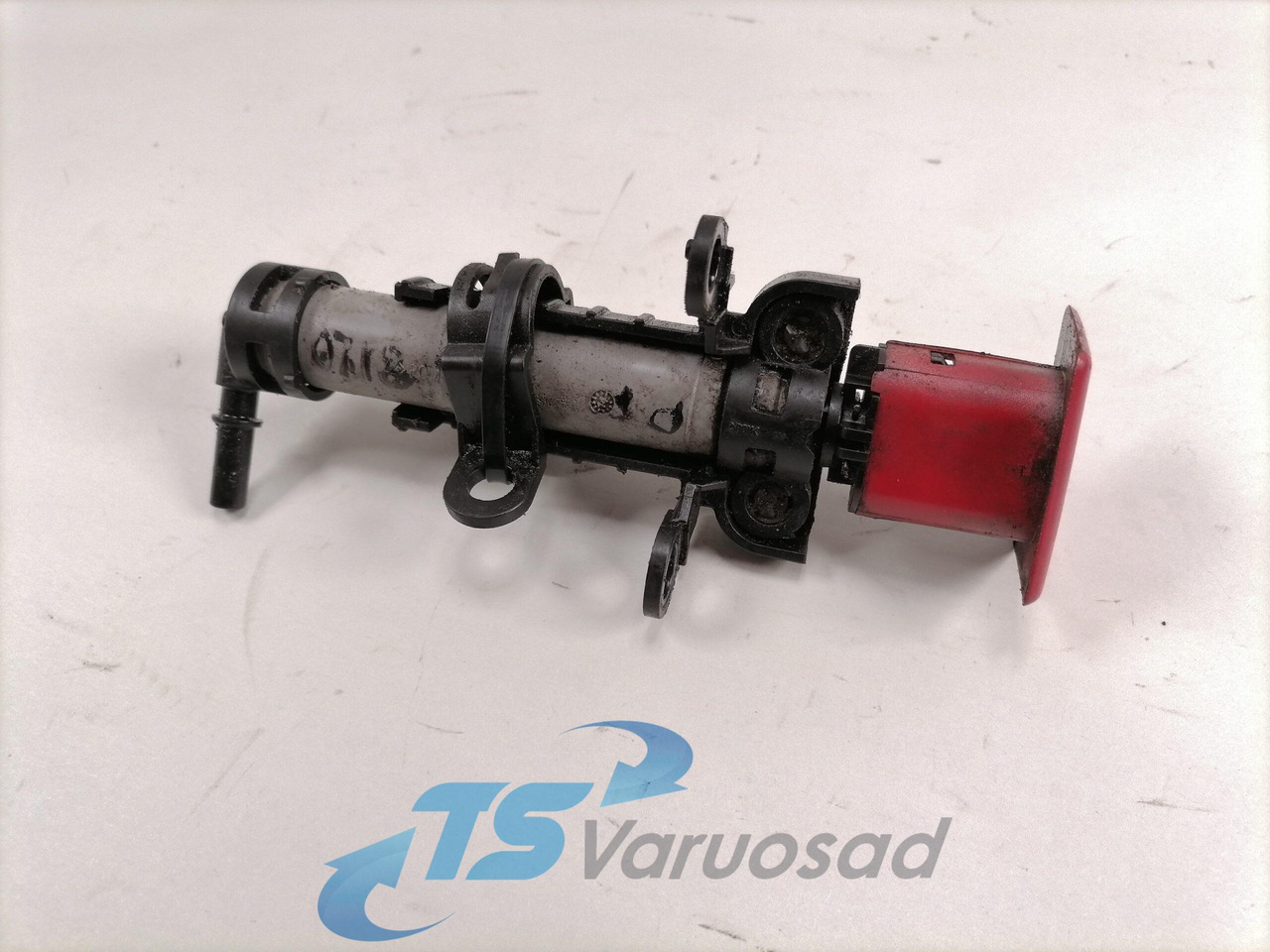 Scania Headlight washer system 1883638 - Brisalec za Tovornjak: slika 3 Scania Headlight washer system 1883638 - Brisalec za Tovornjak: slika 3