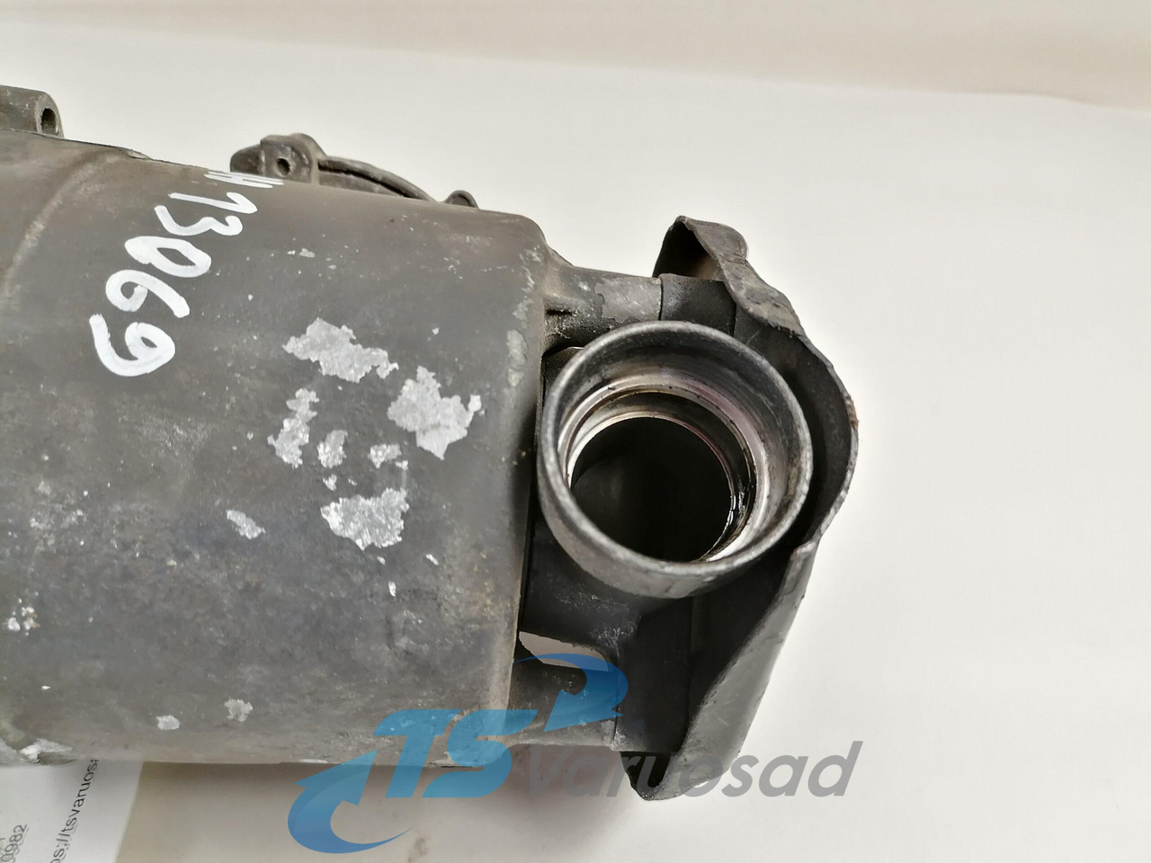 Scania Karterituulutuse õliaurude separaator 1921821 - Karter za Tovornjak: slika 3 Scania Karterituulutuse õliaurude separaator 1921821 - Karter za Tovornjak: slika 3