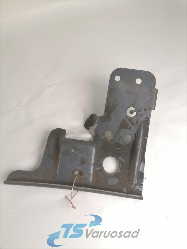Scania Mudguard bracket 1723176 - Univerzalni rezervni del za Tovornjak: slika 2 Scania Mudguard bracket 1723176 - Univerzalni rezervni del za Tovornjak: slika 2