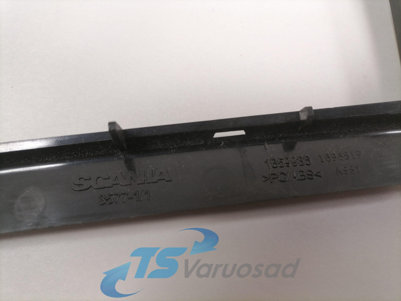 Scania Plastic cover 1859936 - Univerzalni rezervni del za Tovornjak: slika 3 Scania Plastic cover 1859936 - Univerzalni rezervni del za Tovornjak: slika 3