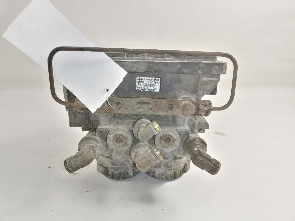 Scania Rear axel brake pressure control valve 1773677 - Zavorni ventil za Tovornjak: slika 3 Scania Rear axel brake pressure control valve 1773677 - Zavorni ventil za Tovornjak: slika 3