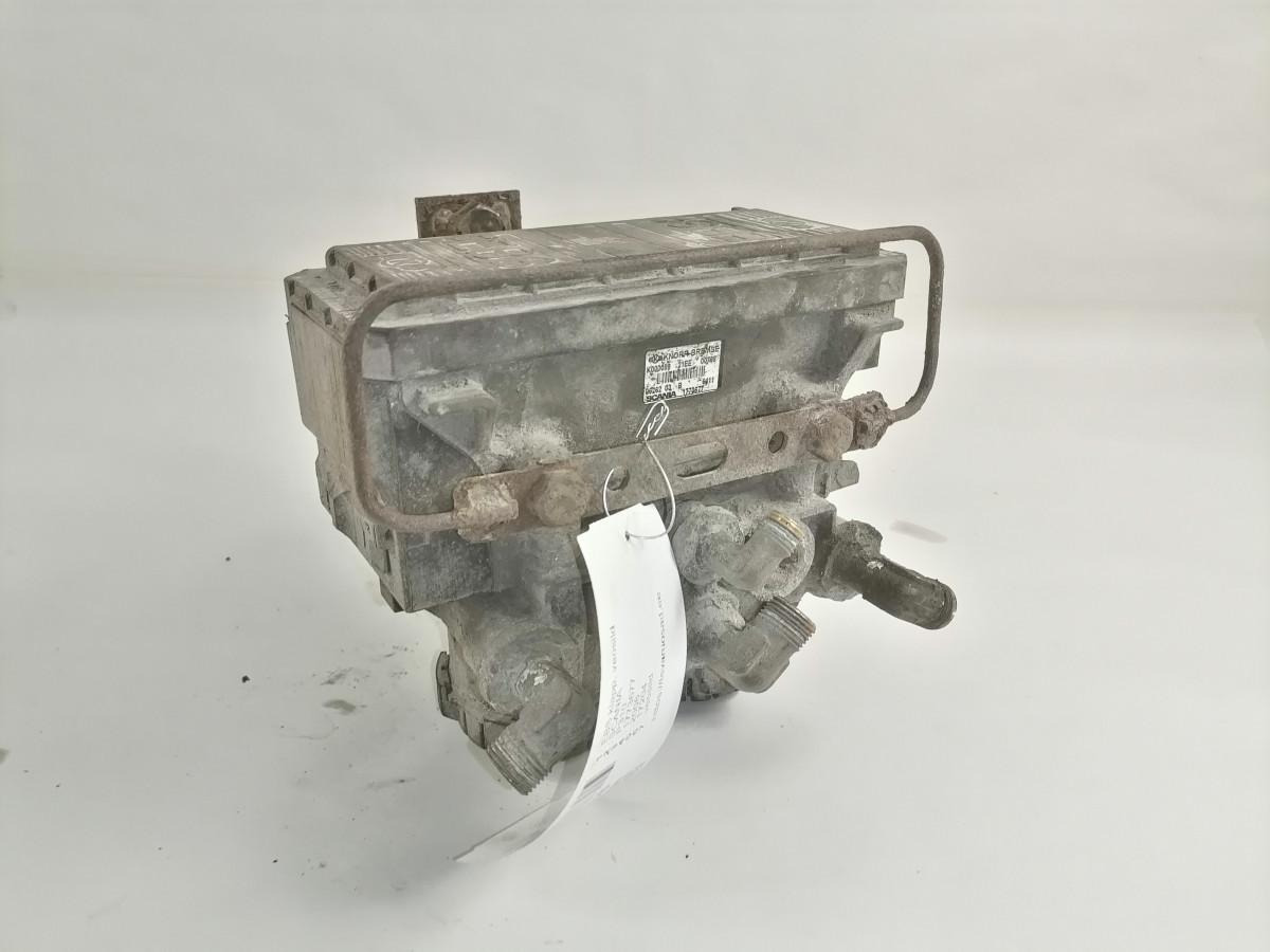 Scania Rear axel brake pressure control valve 1773677 - Zavorni ventil za Tovornjak: slika 2 Scania Rear axel brake pressure control valve 1773677 - Zavorni ventil za Tovornjak: slika 2
