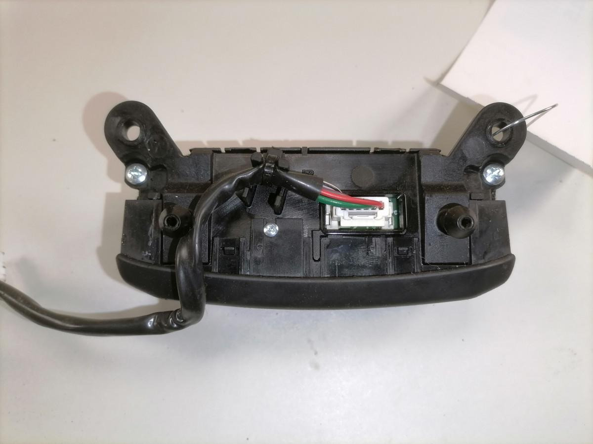 Scania Roolinupp 2545507 - Krmarjenje za Tovornjak: slika 4 Scania Roolinupp 2545507 - Krmarjenje za Tovornjak: slika 4