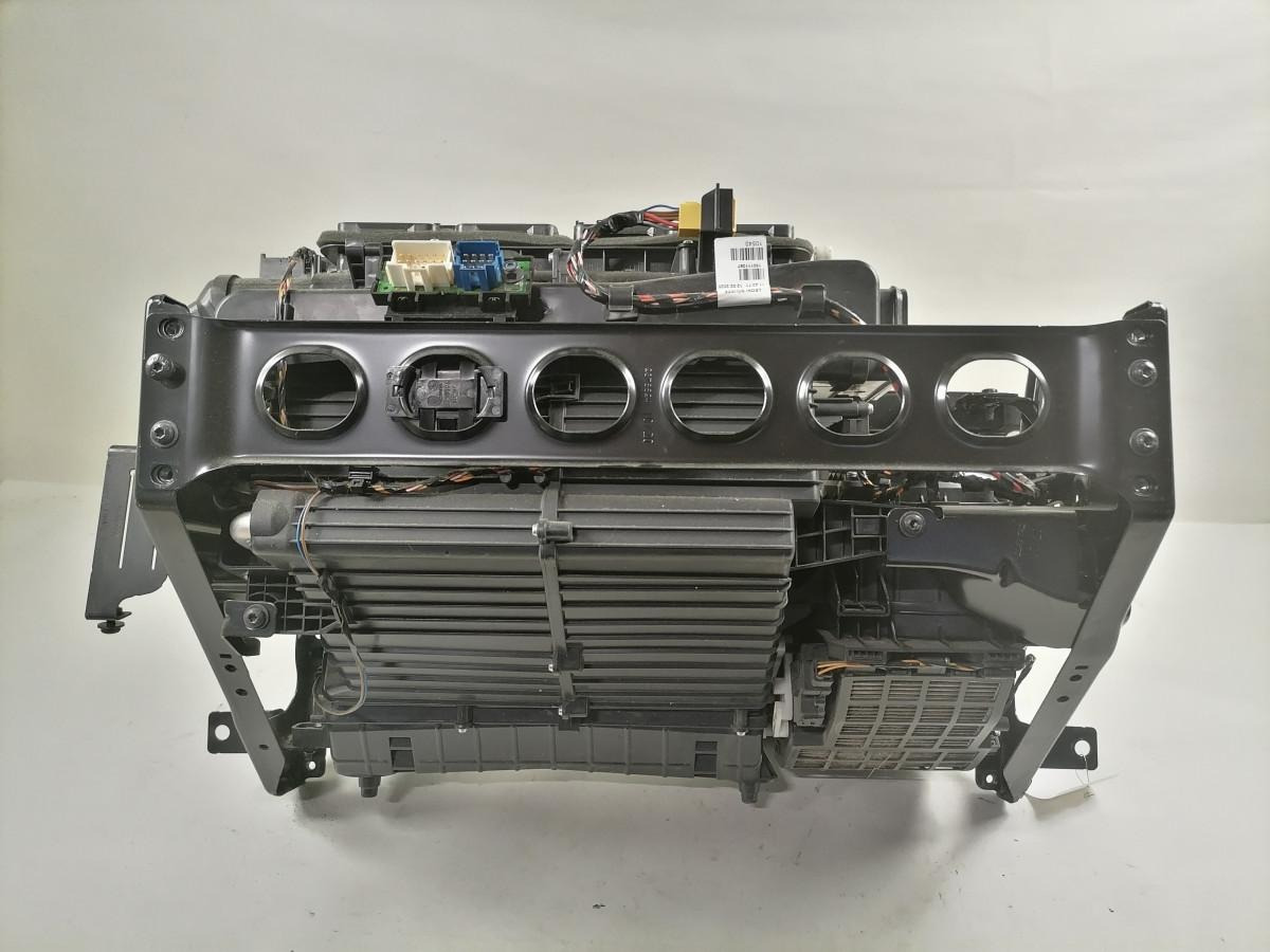 Scania Salongi radiaatorite korpus, komplektne 3093272 - Univerzalni rezervni del za Tovornjak: slika 2 Scania Salongi radiaatorite korpus, komplektne 3093272 - Univerzalni rezervni del za Tovornjak: slika 2