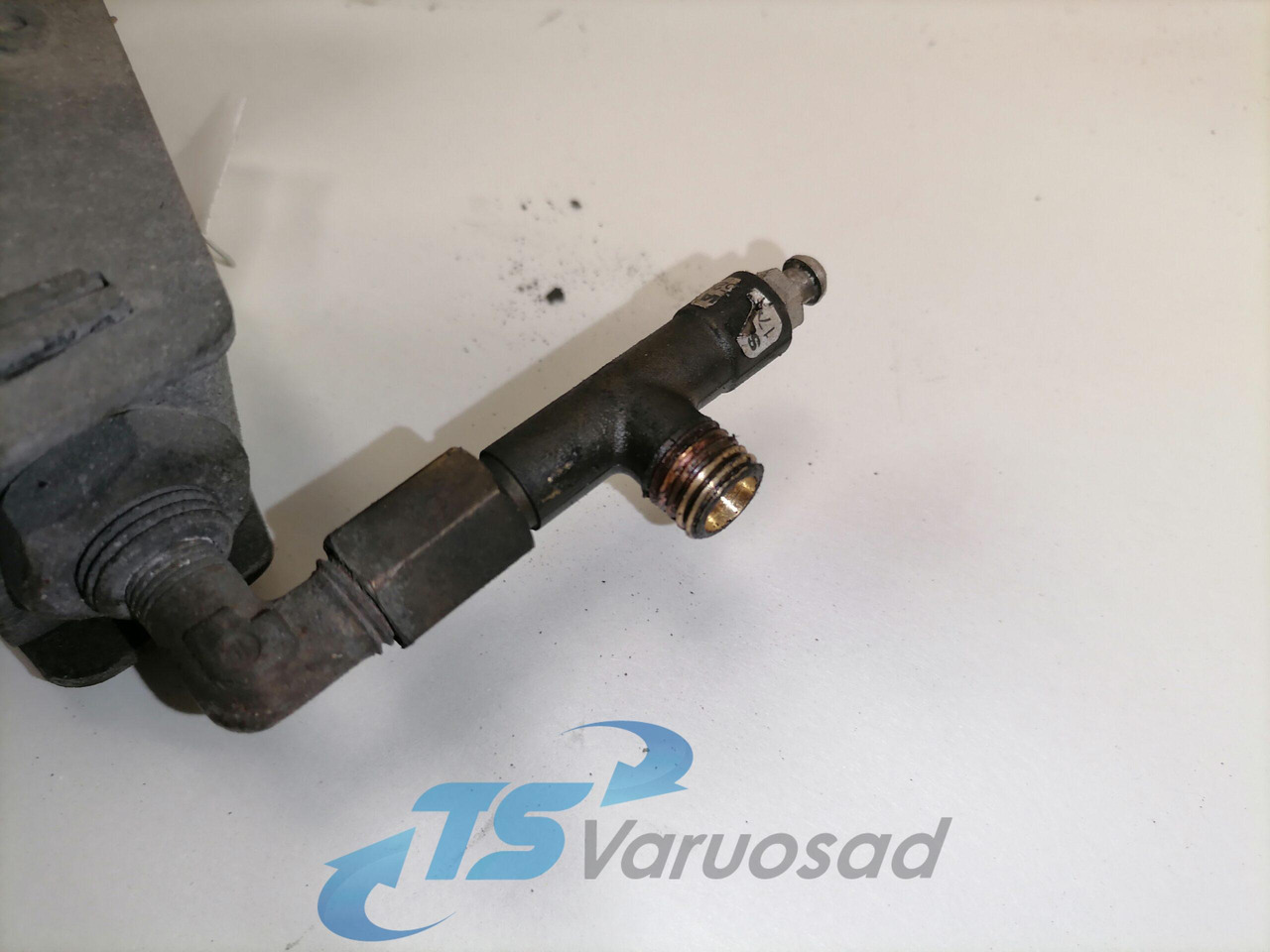 Scania Scania cab carrier 1405160 - Vzmetenje kabine za Tovornjak: slika 4 Scania Scania cab carrier 1405160 - Vzmetenje kabine za Tovornjak: slika 4