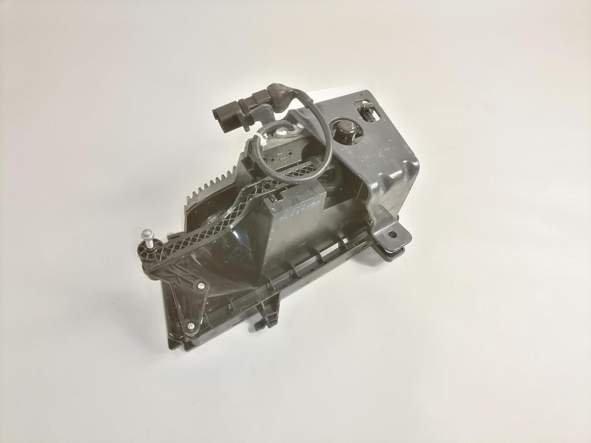 Scania Udutuli, parem 2760425 - Luči/ Osvetlitev za Tovornjak: slika 4 Scania Udutuli, parem 2760425 - Luči/ Osvetlitev za Tovornjak: slika 4