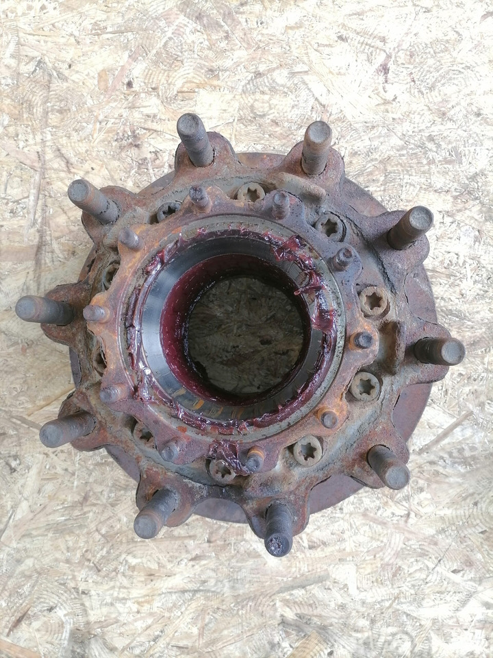 Scania Wheel hub 2290542 - Univerzalni rezervni del za Tovornjak: slika 4 Scania Wheel hub 2290542 - Univerzalni rezervni del za Tovornjak: slika 4