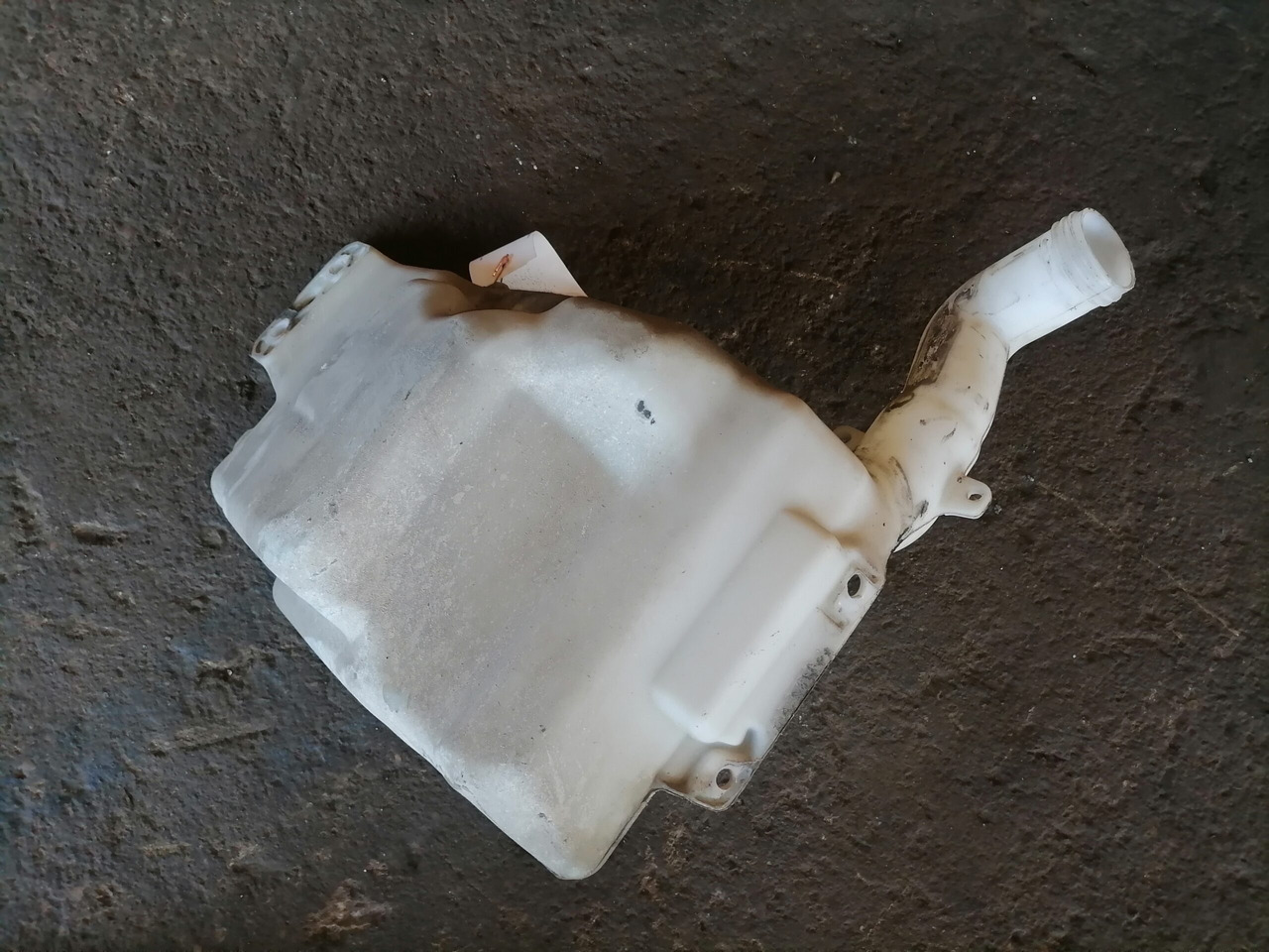 Scania Windscreen washer fluid tank 1854255 - Brisalec za Tovornjak: slika 5 Scania Windscreen washer fluid tank 1854255 - Brisalec za Tovornjak: slika 5