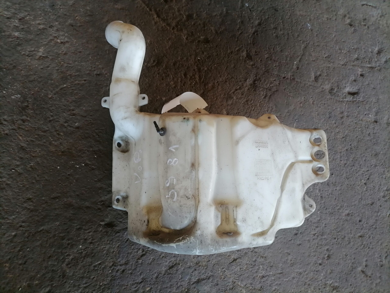 Scania Windscreen washer fluid tank 1854255 - Brisalec za Tovornjak: slika 2 Scania Windscreen washer fluid tank 1854255 - Brisalec za Tovornjak: slika 2