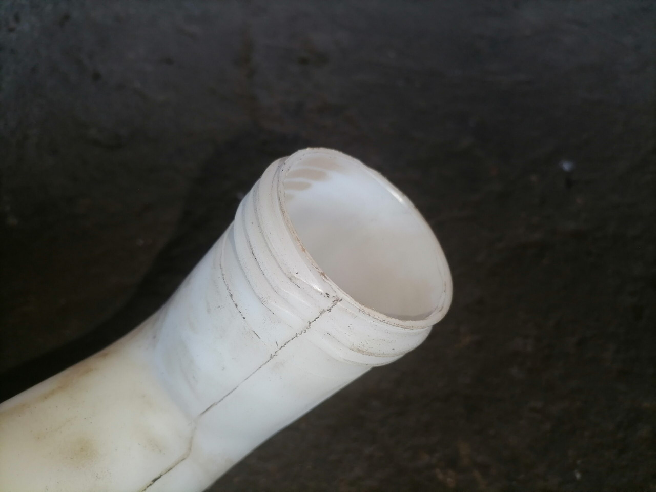 Scania Windscreen washer fluid tank 1854255 - Brisalec za Tovornjak: slika 5 Scania Windscreen washer fluid tank 1854255 - Brisalec za Tovornjak: slika 5