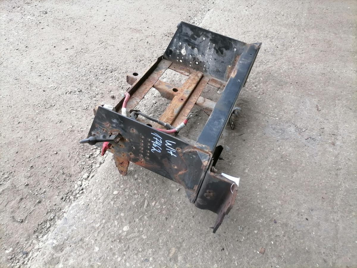 Volvo Battery box 21042654 - Akumulator za Tovornjak: slika 5 Volvo Battery box 21042654 - Akumulator za Tovornjak: slika 5