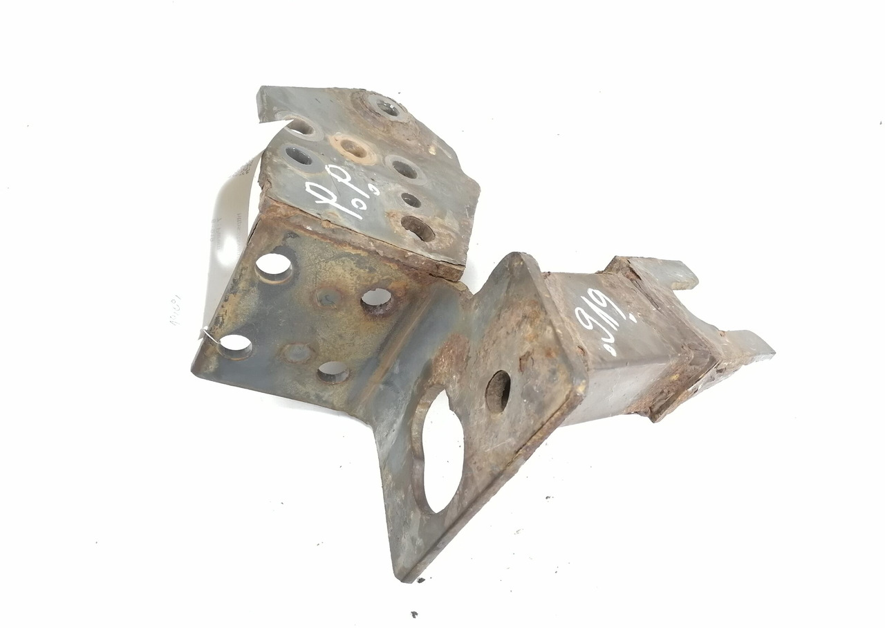 Volvo Bumper bracket 20499244 - Odbijač za Tovornjak: slika 3 Volvo Bumper bracket 20499244 - Odbijač za Tovornjak: slika 3