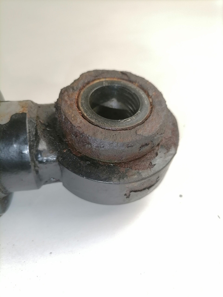 Volvo Cab tilting cylinder 3198843 - Vzmetenje kabine za Tovornjak: slika 2 Volvo Cab tilting cylinder 3198843 - Vzmetenje kabine za Tovornjak: slika 2
