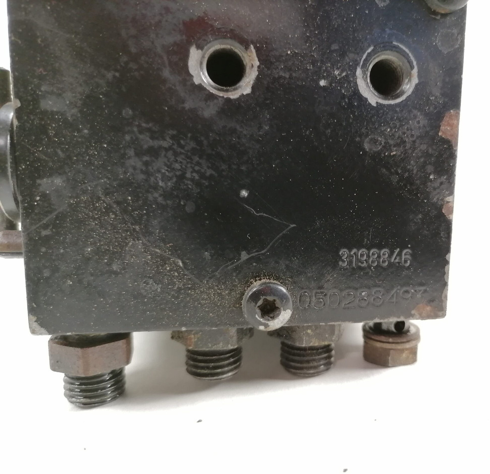 Volvo Cab tilting pump 3198846 - Vzmetenje kabine za Tovornjak: slika 4 Volvo Cab tilting pump 3198846 - Vzmetenje kabine za Tovornjak: slika 4