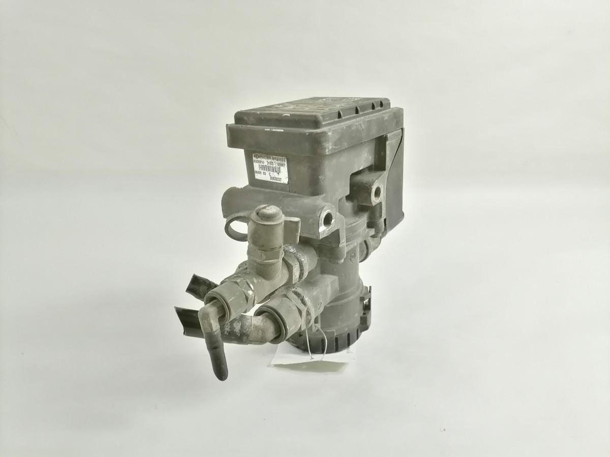 Volvo EBS brake valve 20828237 - Zavorni ventil za Tovornjak: slika 2 Volvo EBS brake valve 20828237 - Zavorni ventil za Tovornjak: slika 2