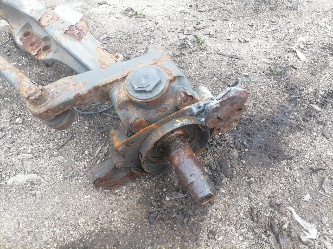 Volvo First axel housing 1026790 - Sprednja os za Tovornjak: slika 2 Volvo First axel housing 1026790 - Sprednja os za Tovornjak: slika 2