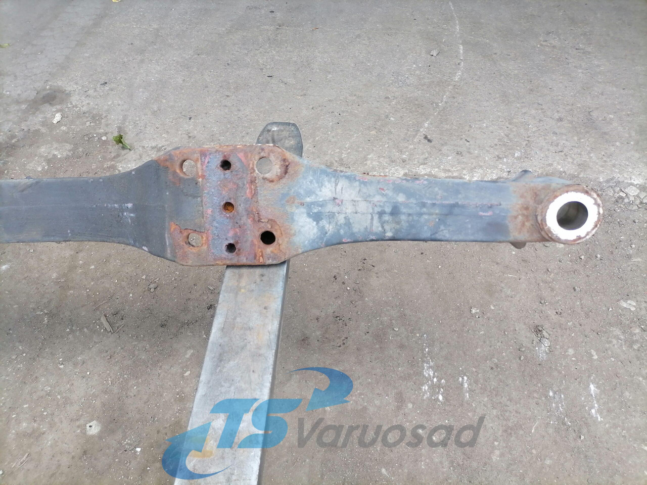 Volvo First axel housing 1026882 - Sprednja os za Tovornjak: slika 4 Volvo First axel housing 1026882 - Sprednja os za Tovornjak: slika 4