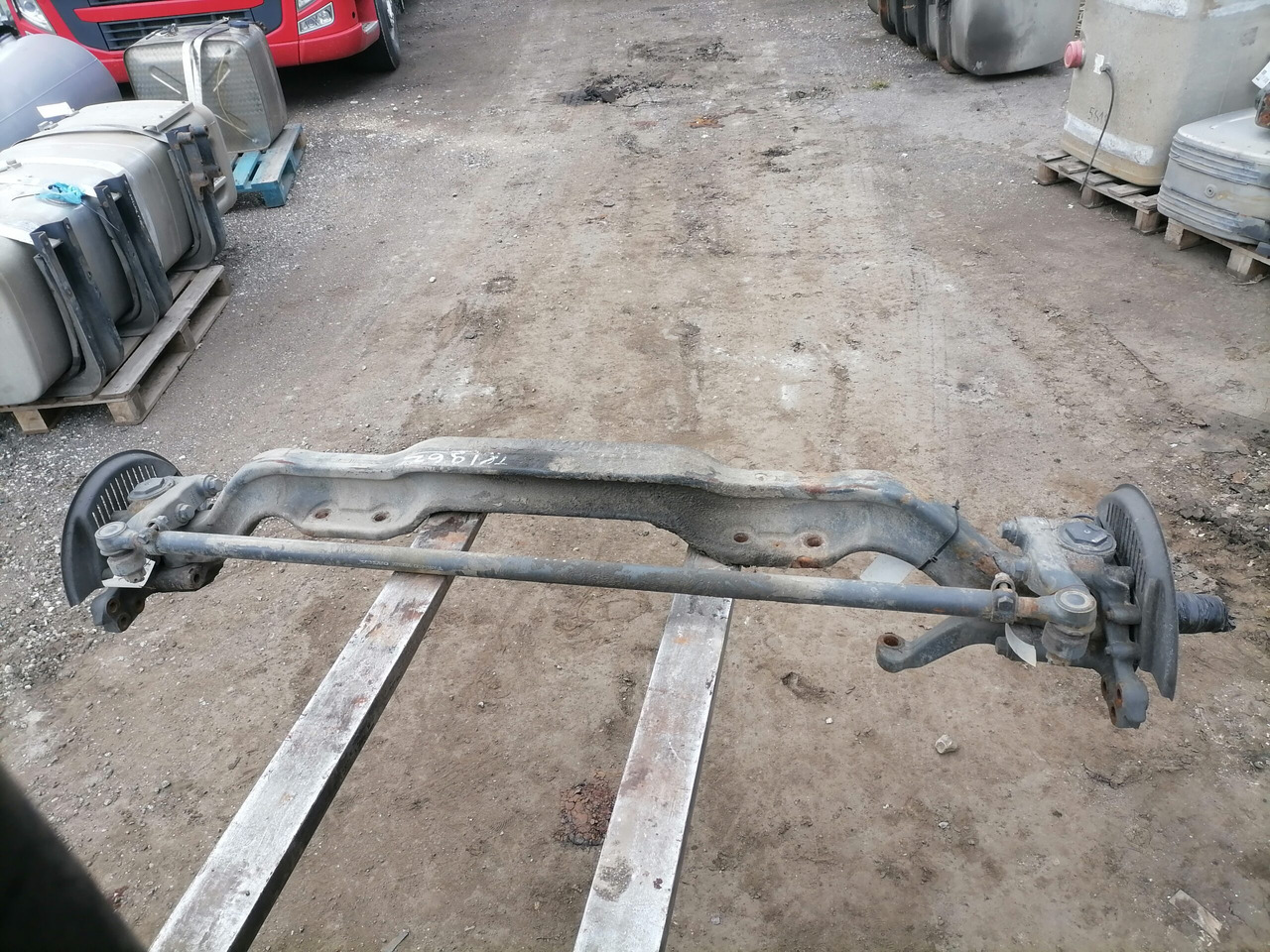 Volvo First axel housing 20581073 - Sprednja os za Tovornjak: slika 2 Volvo First axel housing 20581073 - Sprednja os za Tovornjak: slika 2