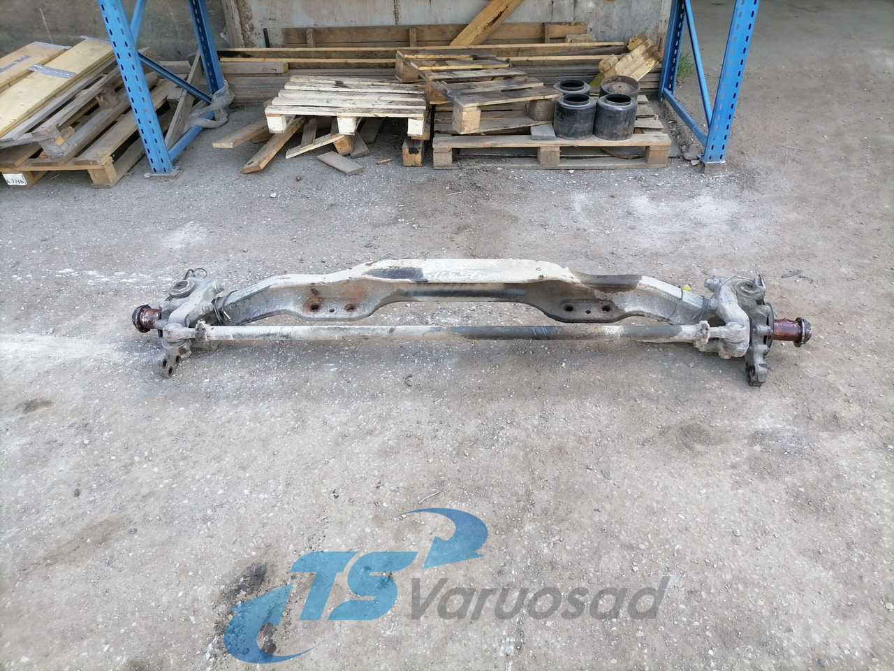 Volvo First axel housing 22115151 - Sprednja os za Tovornjak: slika 1 Volvo First axel housing 22115151 - Sprednja os za Tovornjak: slika 1