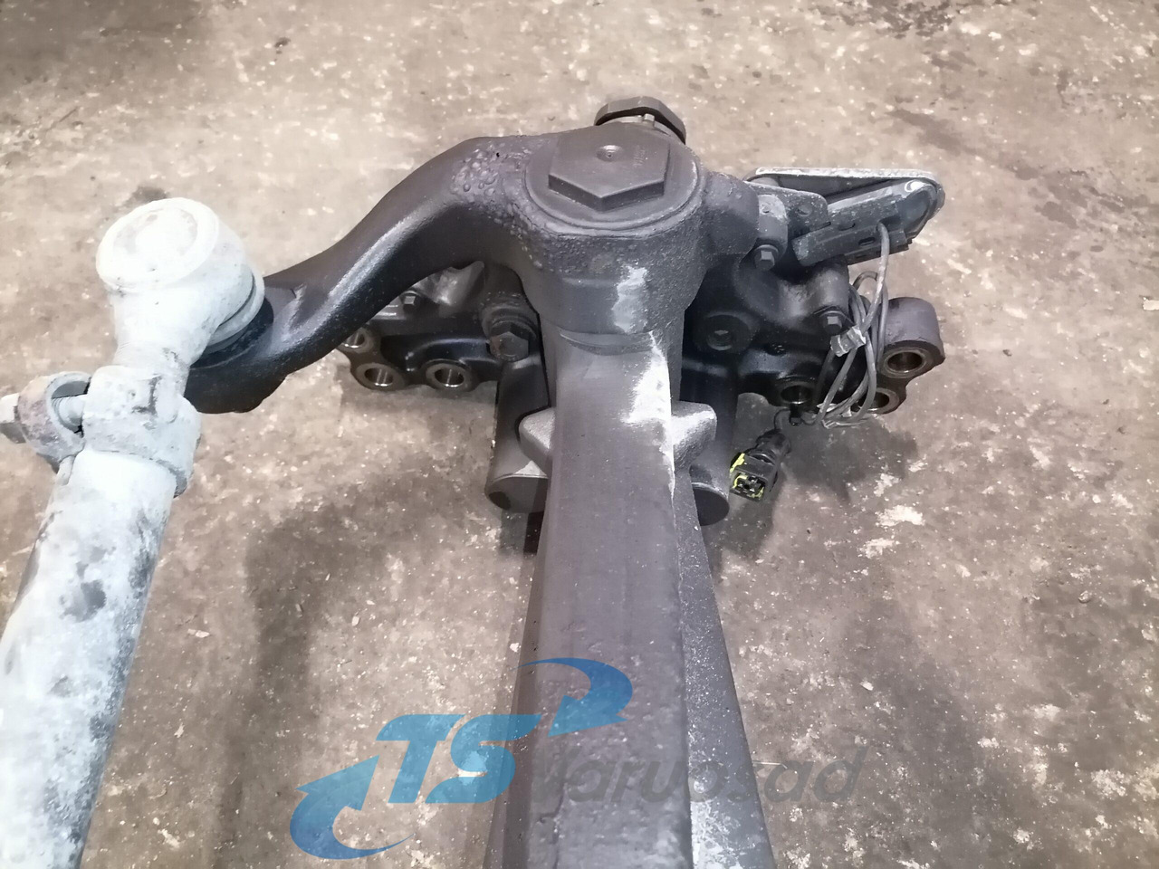 Volvo First axel housing 22208213 - Sprednja os za Tovornjak: slika 5 Volvo First axel housing 22208213 - Sprednja os za Tovornjak: slika 5